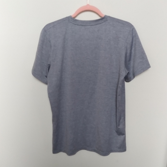 Adidas Grey Short Sleeve Tricorn Logo Athletic Tee Shirt Size XL - Picture 4 of 8